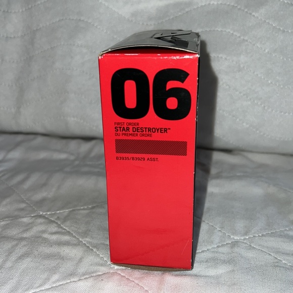 Star Wars Episode VIO Black Series Titanium First Order Star Destroyer NWT - Picture 3 of 13